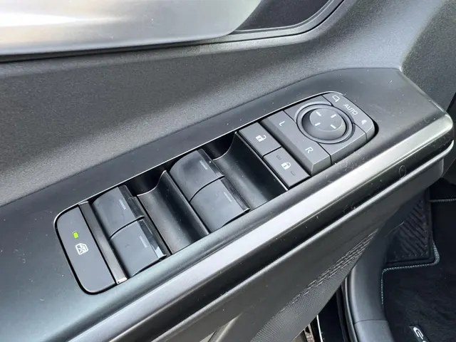 Subaru Outback e-Outback 4E-xperience 74.7 kWh | Nieuw Leverbaar | Apple Carplay & Android Auto | Lederen Bekleding | Navigatie