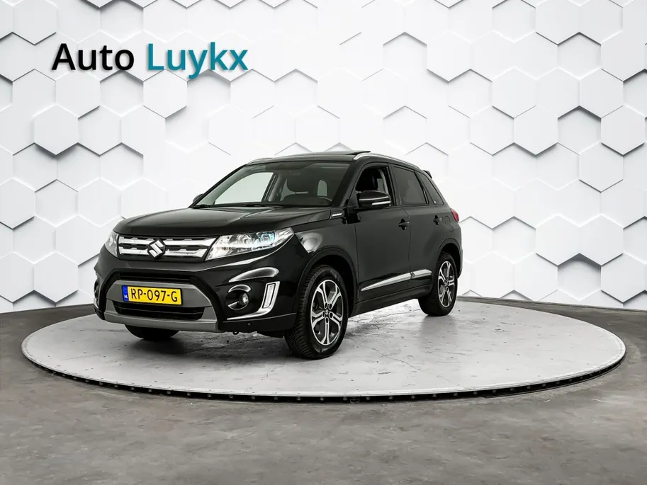 Suzuki Vitara 1.6 High Executive | Panoramadak | Adaptieve Cruise Control | Trekhaak