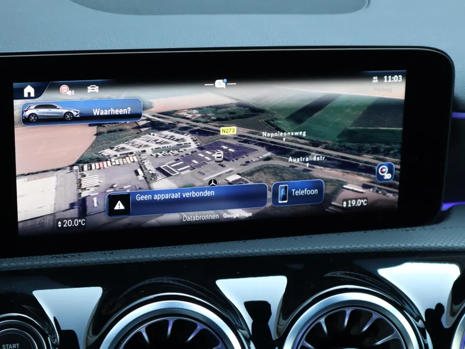 Mercedes-Benz A-Klasse 180 Business Solution AMG l Panorama dak l Keyless l AMG Line l