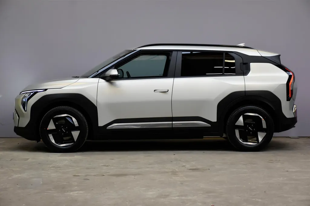 Kia EV3 81,4 kWh 204pk Plus NIEUW
