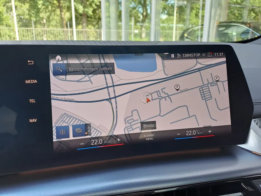 BMW 2 Serie Active Tourer 220i AUTOMAAT | Sensoren | Navigatie | Cruise | 360 Camera | Head-up display | Elektrisch verstelbare stoel | Apple Carplay/Android Auto