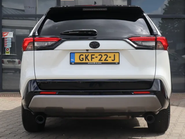 Toyota RAV4 2.5 Hybrid AWD Bi-Tone