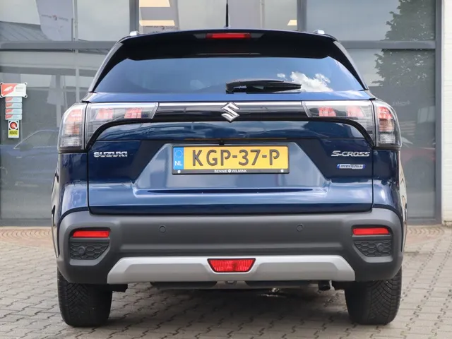 Suzuki S-Cross 1.4 BoosterJet Style Hybrid All Seasons | 360 camera | Leder
