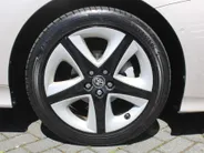Toyota Prius 1.8 Executive | Trekhaak | Stoelverwarming | Camera | Leer | Dodehoek detectie | JBL audio | HUD | 17” LM | Navi | LED | Cruise adapt. | Incl. winterset |