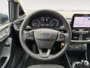 Ford Fiesta 1.1 Trend | Trekhaak | All Season Banden | Parkeersensoren Achter | Navigatie | Cruise Control | Voorruitverwarming | Airco | Apple Carplay & Android Auto | Bovag Garantie