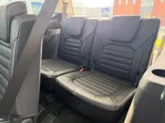 Ford Galaxy 2.5i HEV | Dealer onderhouden | Automaat | Pano dak | BLIS | 7 persoons | Lederen bekleding | Winter pack | Parkeersensoren voor en achter | Achteruitrijcamera | Cruise control | Apple carplay & Android auto | Privacy glas | Bovag garantie |