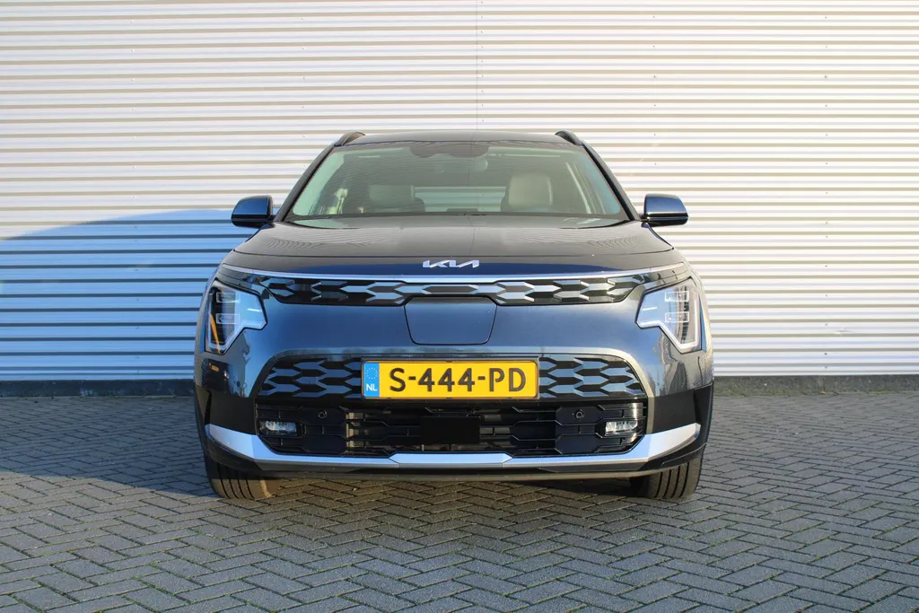 Kia Niro EV DynamicPlusLine 64.8 kWh | Airco | Navi | Camera | Cruise | 17' LM | PDC |