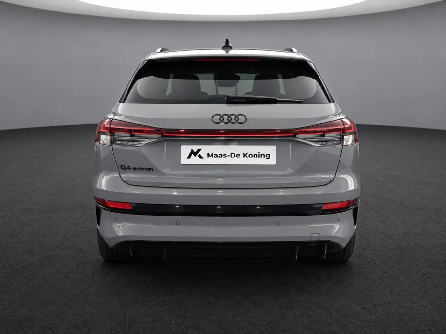 Audi Q4 Q4 S edition 204 PK · Trekhaak elek. wegklapbaar ·  Lendensteunen · Opberg- en bagageruimtepakket