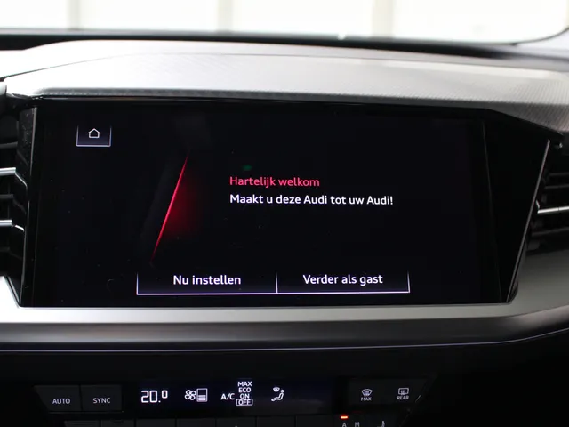 Audi Q4 e-tron 40 Advanced edition 77 kWh Navigatie | Climate Control | Adaptieve Cruise Control | Camera | Stoelverwarming | 96% SoH