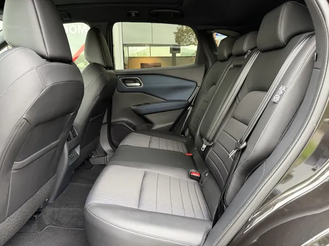 Nissan QASHQAI 1.3 Mild-Hybrid 158pk Xtronic Tekna | Trekhaak | Panoramadak | Cold Pack | Head-Up | Apple CarPlay | Android Auto | Keyless