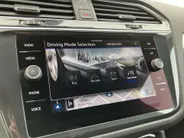 Volkswagen Tiguan 1.5TSI/150PK Life Business DSG · Navigatie · Apple/Android Car Play ·  Trekhaak · Camera + Parkeersensoren · Stoelverwarming · 18'' velgen ·