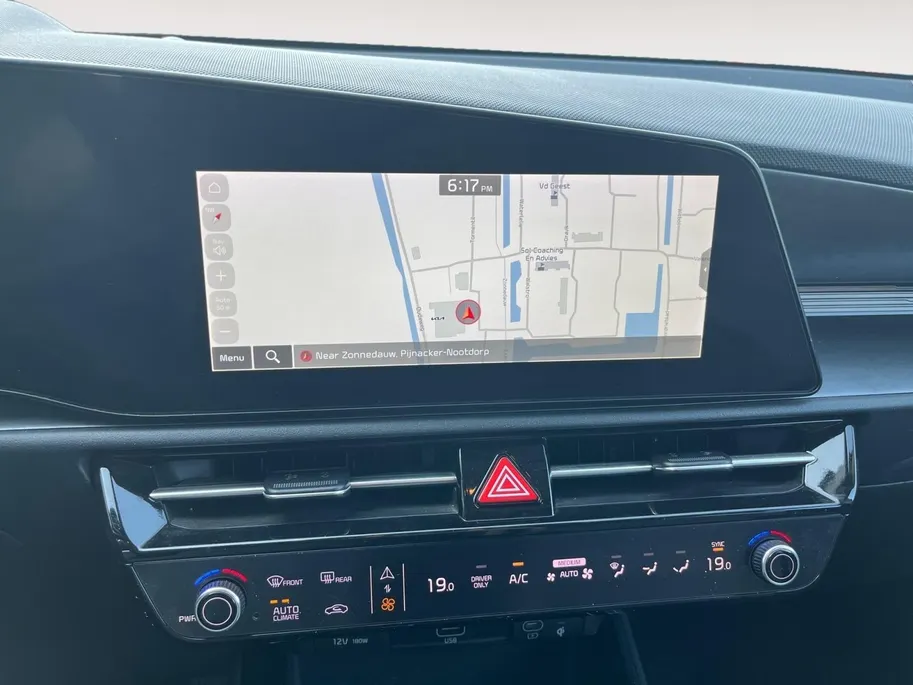 Kia Niro 1.6 GDi Hybrid DynamicLine | Two-Tone | Trekhaak | Climate control | Navigatie | Cruise control