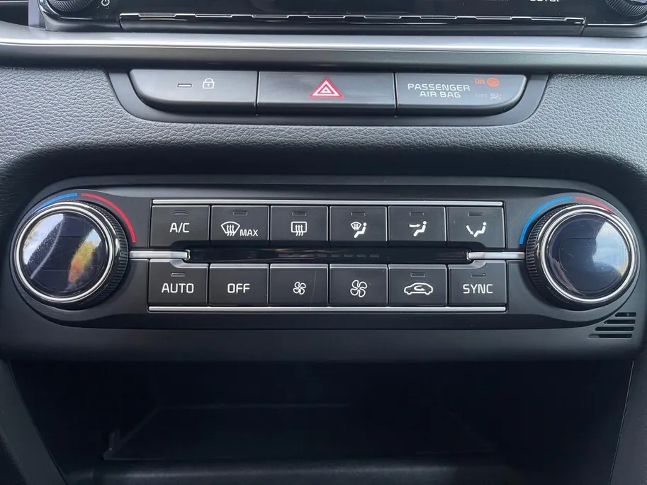 Kia Ceed 1.0 T-GDi DynamicLine | Navi | Clima | Camera | Lane Assist | Apple Carplay | Android Auto