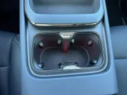 Voyah Courage Business Edition 80 kWh Full Option | Direct Leverbaar | Head Up Display | Stoel koeling,-verwarming & massage | Memorystoelen | 360 Camera | Level 3 Autonoom rijden | Schuif- & Kanteldak | Draadloze Telefoonlader | Elektrische Achterklep |