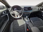 Kia Ceed Sportswagon 1.0 T-GDi MHEV Design Edition | Zeer compleet | Stoel & stuurverwarming | Achteruitrijcamera | JBL audio | Adaptieve cruise control | Elektrische achterklep | Fabrieksgarantie | NAP