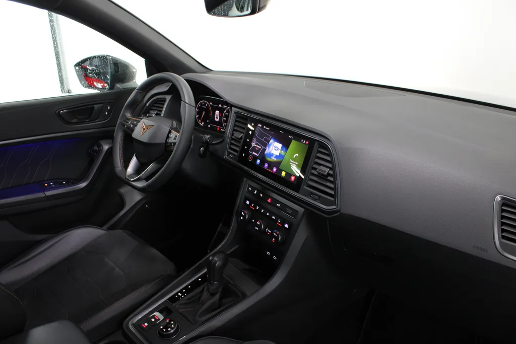 CUPRA Ateca 2.0 TSI 4DRIVE DSG-7 300PK / 360° Camera / 20'' LMV / Elektr. klep / DCC / Stuur + Stoelverwarming / Beats /