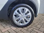 Toyota Aygo X 1.0 VVT-i MT Play | Apple Carplay/Android Auto | Cruise control adaptief | Airco | DAB | Camera