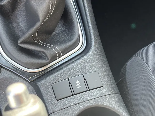 Toyota Auris 1.3 Aspiration | Climate Controll | All Seasons