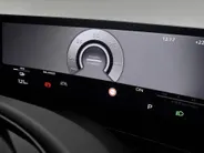 Audi Q4 Q4 S edition performance 82 kWh 286 PK · Trekhaak elek. wegklapbaar · Optiekpakket zwart · Glazen panoramadak