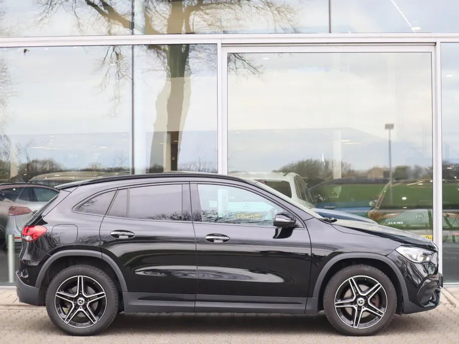 Mercedes-Benz GLA 250 e Business Solution AMG Limited
