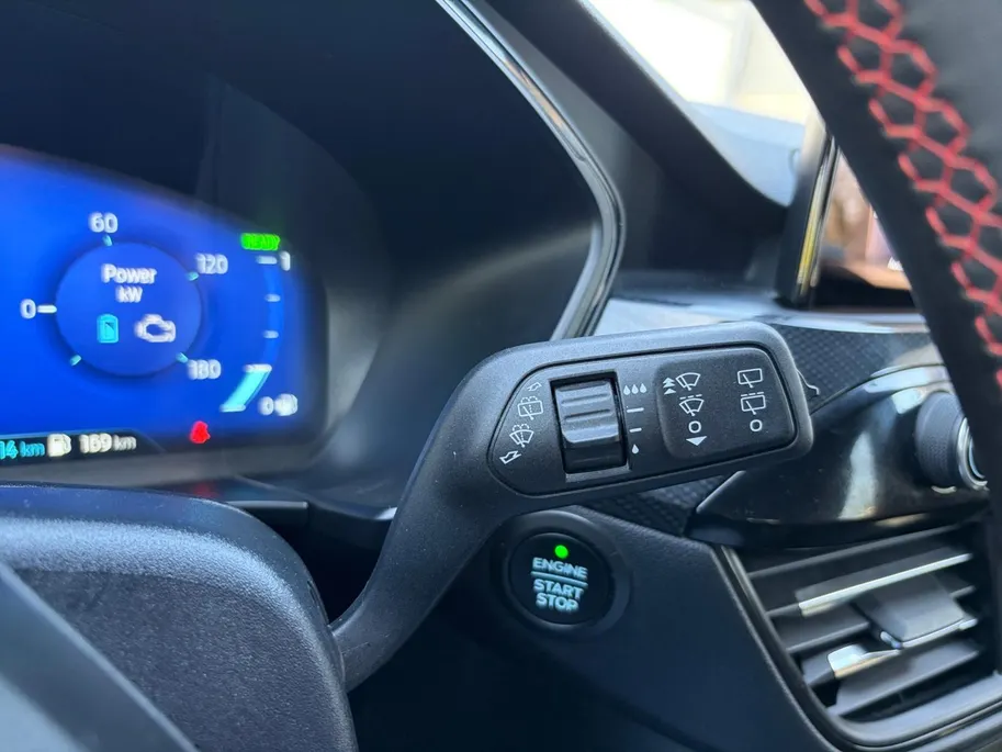 Ford Kuga 2.5 PHEV ST-Line 225PK | Head Up Display | Adaptieve Cruise Control | Winter Pack | LED | BLIS | Camera voor en achter | Navigatie | Privacy Glass