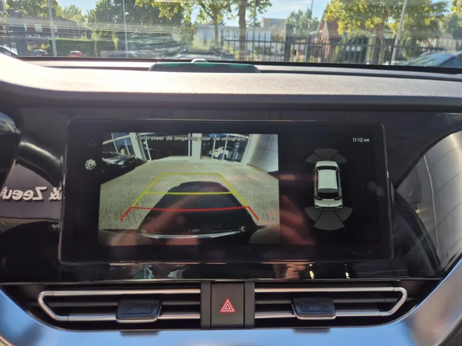 Kia e-Niro DynamicPlusLine 64 kWh | Airco | Navi | Camera | Stoelverwarming | Stuurverwarming | Schuifdak |