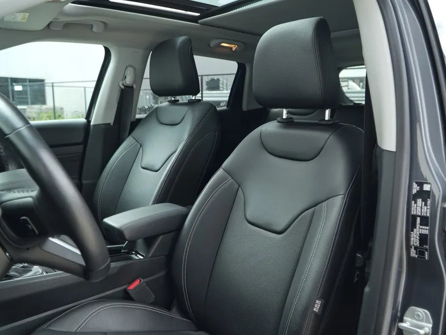 Jeep Compass 4xe 240 PK Hybrid Summit | Pano | Safety | 360cam | 19'