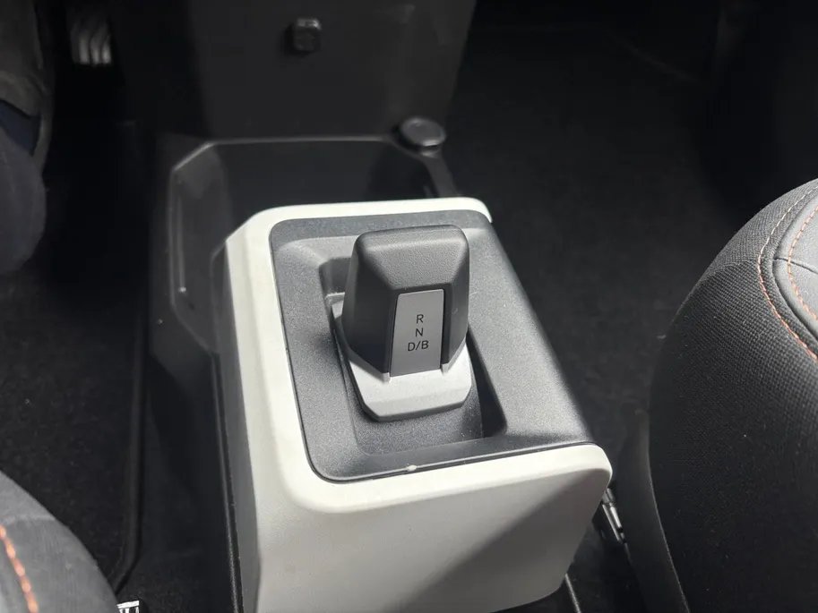 Dacia Spring Extreme 65 26.8 kWh AUTOMAAT NAVI AIRCO CAMERA APPLE CARPLAY ANDROID AUTO PAS 1600KM ZEER MOOIE AUTO GELIJK LEVERBAAR