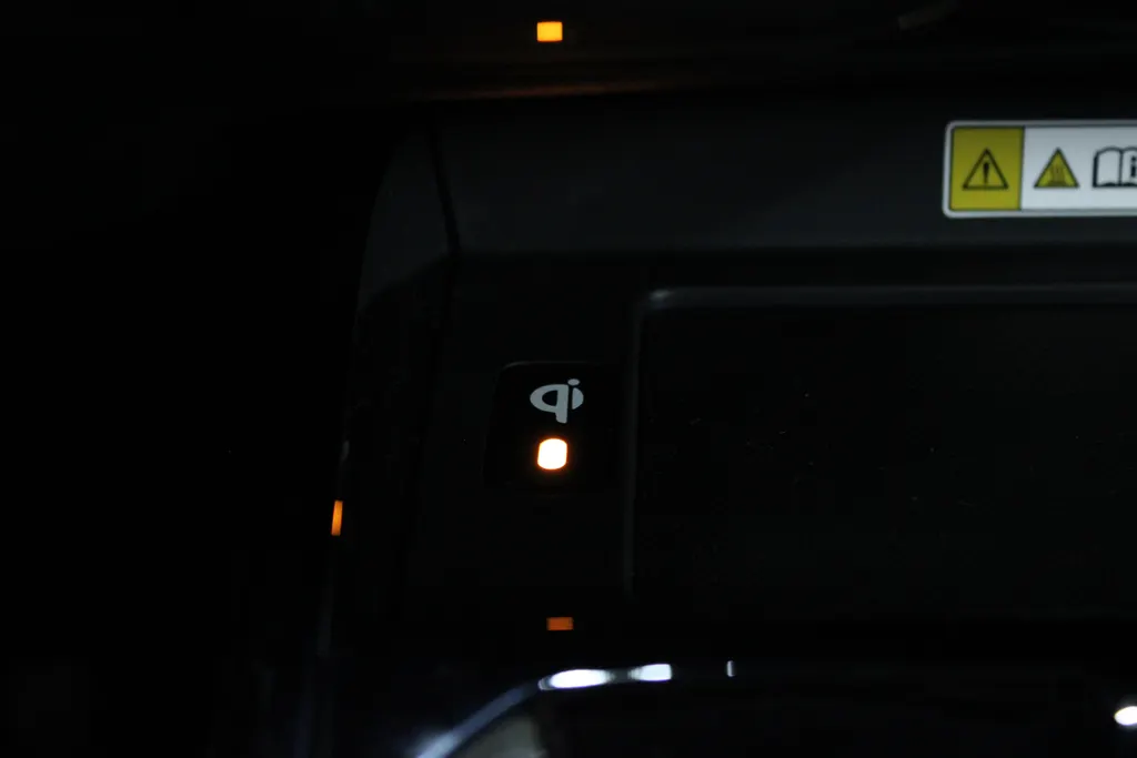 Suzuki e Vitara Style 61 kWh / Stoel + Stuurverwarming / 360° Camera / Navigatie /