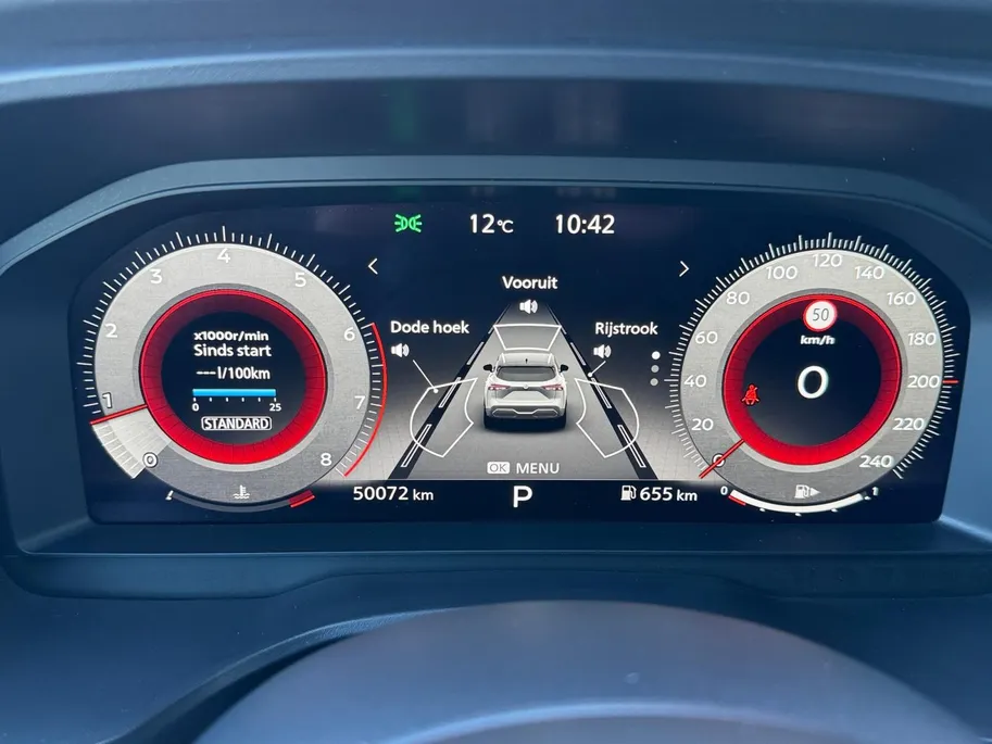 Nissan QASHQAI 1.3 MHEV Xtronic N-Connecta 158PK AUTOMAAT | Apple Carplay & Android Auto| Climate Controle | 4 seizoen banden | Metallic lak | Lichtmetalen velgen | Navigatie | Panoramadak | Dakrails | Dealer onderhouden | 1ste eigenaar