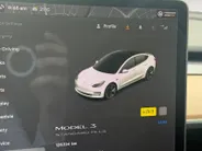 Tesla Model 3 Standard RWD Plus 60 kWh 87,8% SoH | 448Km Actieradius | Goed onderhouden! | Panoramadak | Elektr. Stoelen | Autopilot | 12 maanden garantie! |
