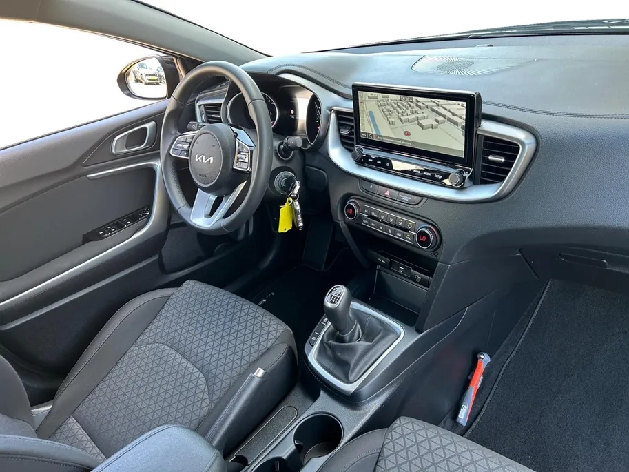 Kia Ceed Sportswagon 1.0 T-GDi ComfortLine | Navigatie | Apple Carplay/Android | Climate Control | Cruise Control | Metallic |
