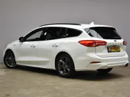 Ford Focus Wagon 1.0 EcoBoost 125pk Automaat ST Line