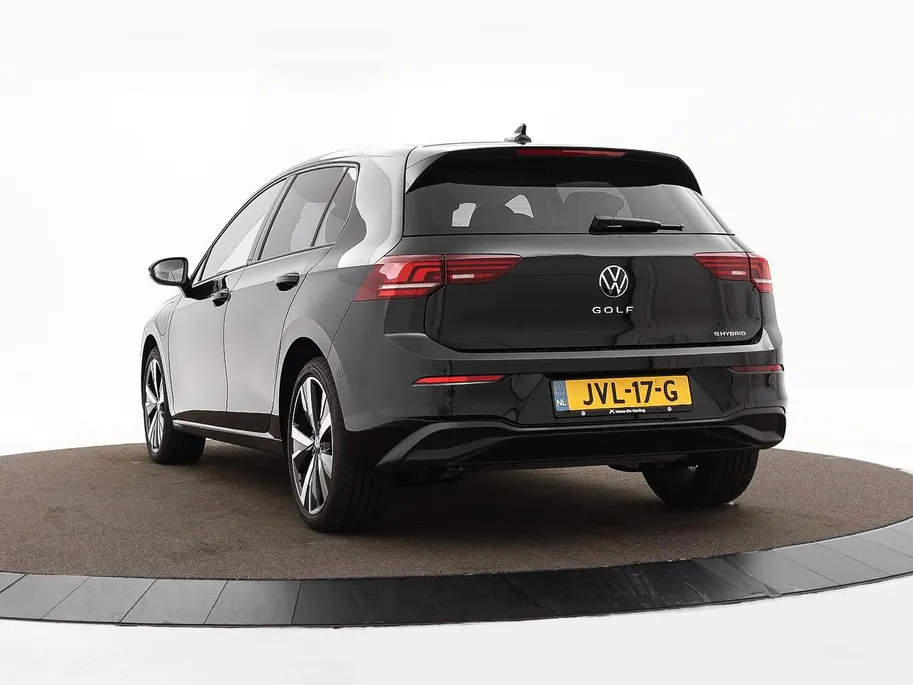 Volkswagen Golf 1.5 204pk DSG eHybrid Life Edition · Camera · Apple/Android Car Play · Leder Interieur · Dodehoek Detectie · P-Sensoren · Keyless · 18'' Inch · Garantie t/m 27-01-2030 of 100.000