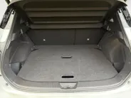 Nissan QASHQAI 1.3 MHEV Xtronic N-Connecta Apple Carplay/Android Auto , airco (automatisch) , cruise control adaptief met Stop&Go en stuurhulp , elektrisch bedienbare achterklep met sensorsturing , navigatiesysteem , panoramadak , voorstoelen verwarmd en stuur , rondomz