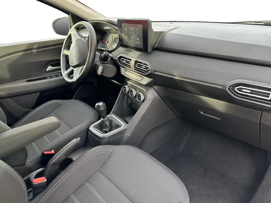 Dacia Sandero 90PK TCe Journey | Camera | Dode Hoek Detectie | Climate Control | Parkeersensoren | Apple CarPlay/Android Auto | Cruise Control | Full LED | 12 Maanden BOVAG Garantie