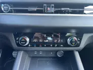 Mitsubishi Outlander 2.4 PHEV Instyle Leer | Electrische stoelverstelling met geheugen | Trekhaak afneembaar | Head-up display | Open dak panorama | 230Volt aansluiting in kofferruimte
