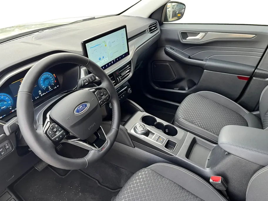 Ford Kuga 2.5 PHEV Titanium | TREKHAAK! | Driver Assistance Pack | Adaptieve Cruise Control | 360 Camera | Trekhaak | 2100KG Trekgweicht | Winter Pack |