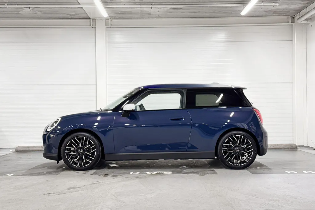 MINI Cooper 3-deurs Electric Cooper SE Favoured M 54.2 kWh
