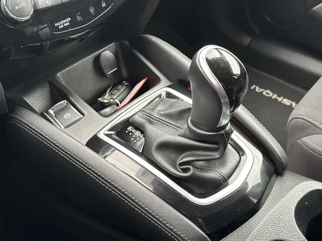 Nissan QASHQAI Automaat 1.3 DIG-T Tekna Trekhaak (max 1.500kg)