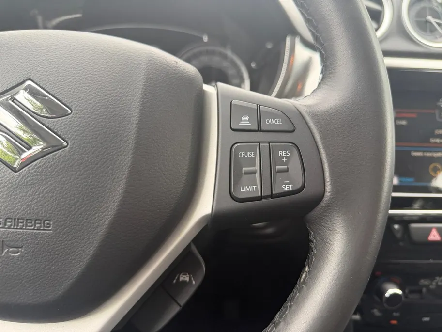 Suzuki Vitara 1.4 Boosterjet Style Smart Hybrid AllGrip | Navigatie | Adapt. cruise / climate control | Camera | Schruif/kanteldak |