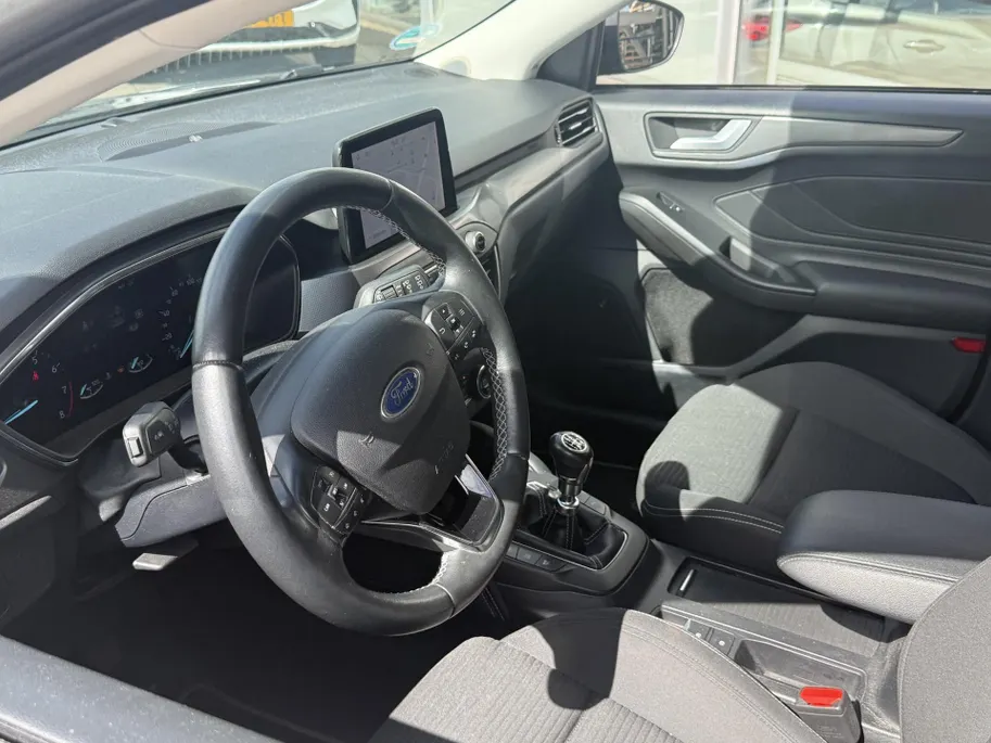 Ford Focus Wagon 1.0 EcoBoost Titanium Business