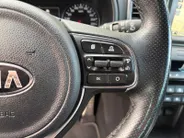 Kia Sportage 1.6 T-GDI GT-Line First Edition | NAVIGATIE | CLIMATE & CRUISE CONTROLE | LEDER | TREKHAAK | ALL SEASON BANDEN |