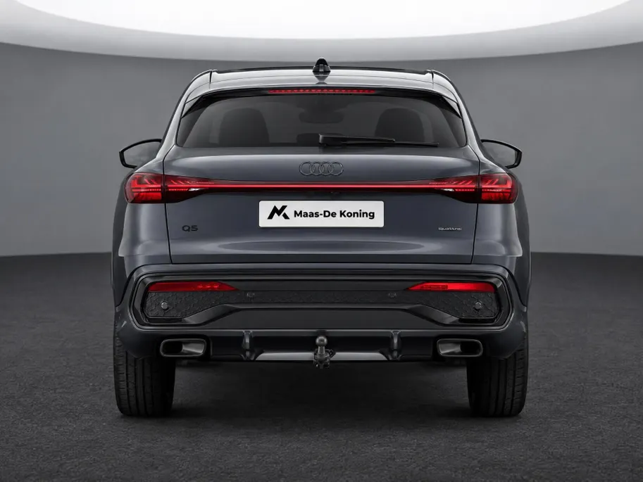 Audi Q5 Sportback e-hybrid quattro S edition Competition 367 PK · Glazen panoramadak · Tech pro · B&O premium 3D