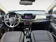 Kia Stonic 1.0 T-GDi MHEV DynamicPlusLine | Trekhaak | Keyless | Camera | Climate Control | Cruise Control | Lane Assist | Apple Carplay | Android Auto |