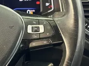 Volkswagen T-Roc 1.5 - 150PK TSI Sport | Digital Cockpit | Stoelverwarming | Navi | Apple CarPlay/Android Auto | Adaptive Cruise Control | Climate Control | Armsteun | Lichtmetalen Velgen |