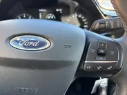 Ford Fiesta 1.0 EcoBoost Titanium | 1e Eigenaar | NL-Auto | Navigatie | Climate Control | Cruise Control | Parkeersensoren | Lichtmetalen velgen | All Weather banden