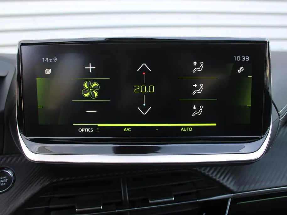 Peugeot 208 1.2 PureTech GT Pack | Stoelverwarming | Pano dak | Camera | Cruise adapt. | Dodehoek detectie | 17' LM | Navi | Clima | Leer/alcantara sportstoelen |