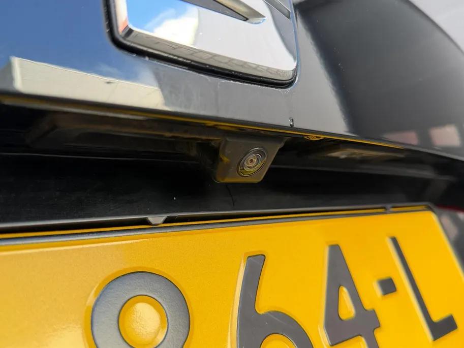 SEAT Arona 1.0 TSI Style Business Intense | Climate Control | Achteruitrijcamera | Parkeersensoren voor & achter | Cruise Control |