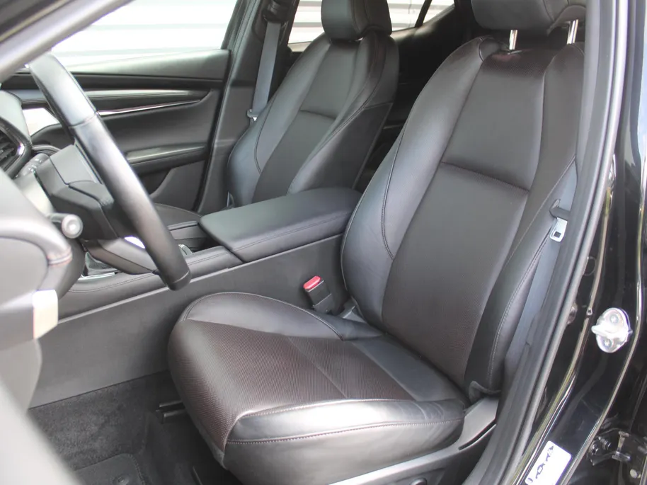 Mazda 3 2.0 e-SkyActiv-X M Hybrid 6MT 186PK Exclusive-line | Leder | Heads-Up Display | Keyless | Bose Audio | 360° Camera | Elek. stoelverstelling + geheugen | Navi |